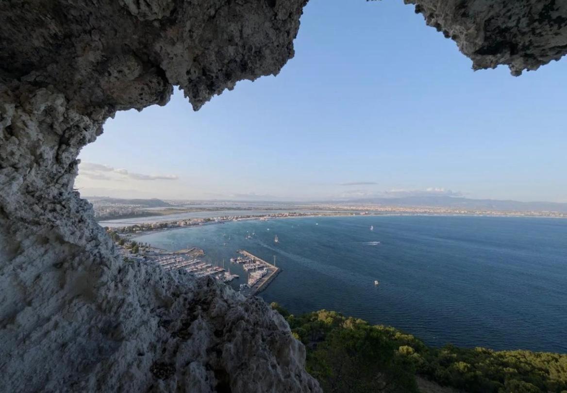 Suite Sardinia Holiday 卡利亚里 外观 照片